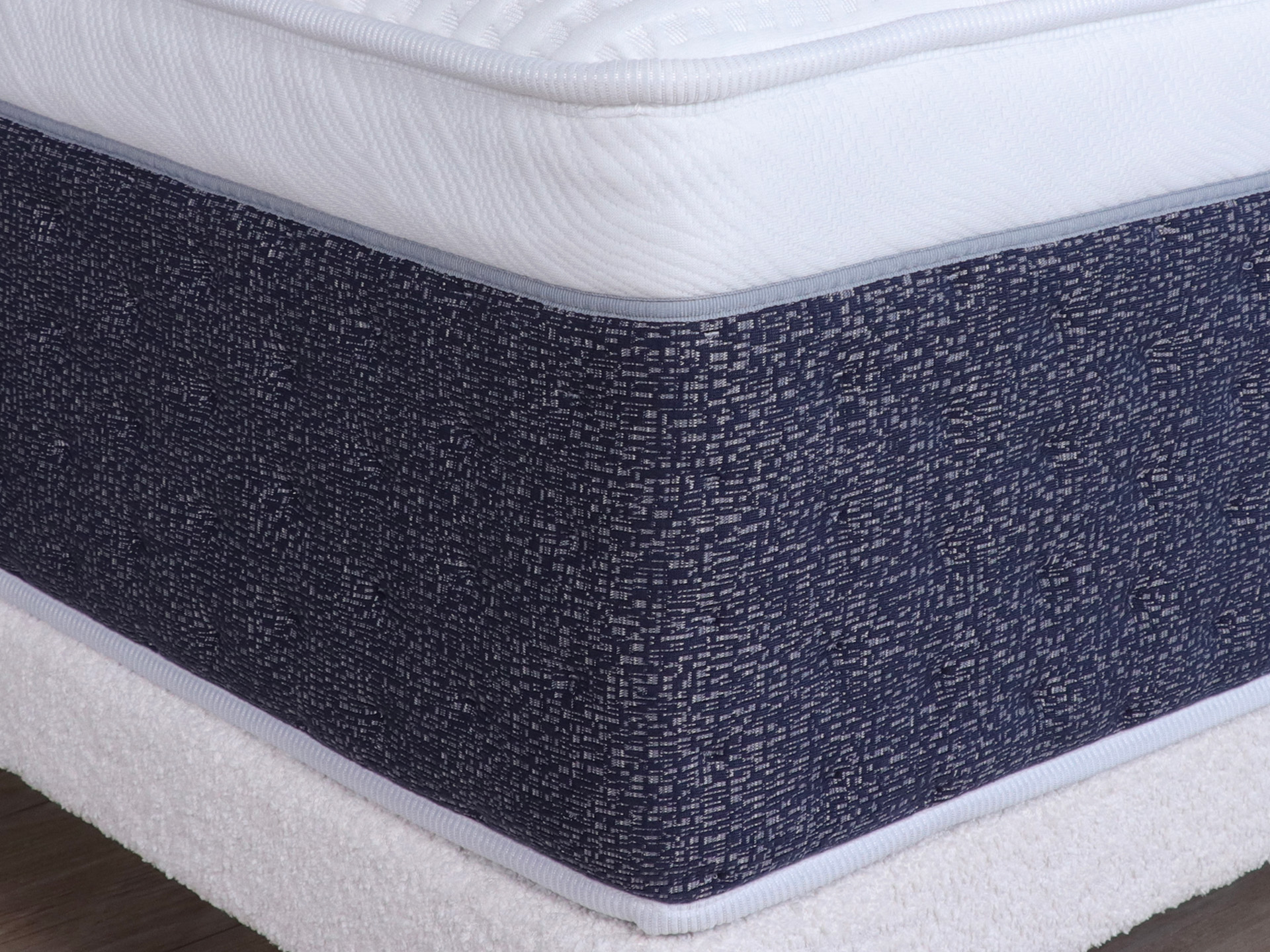 Vue d'un angle d'un matelas Dunlopillo de la collection Aérial Réactive